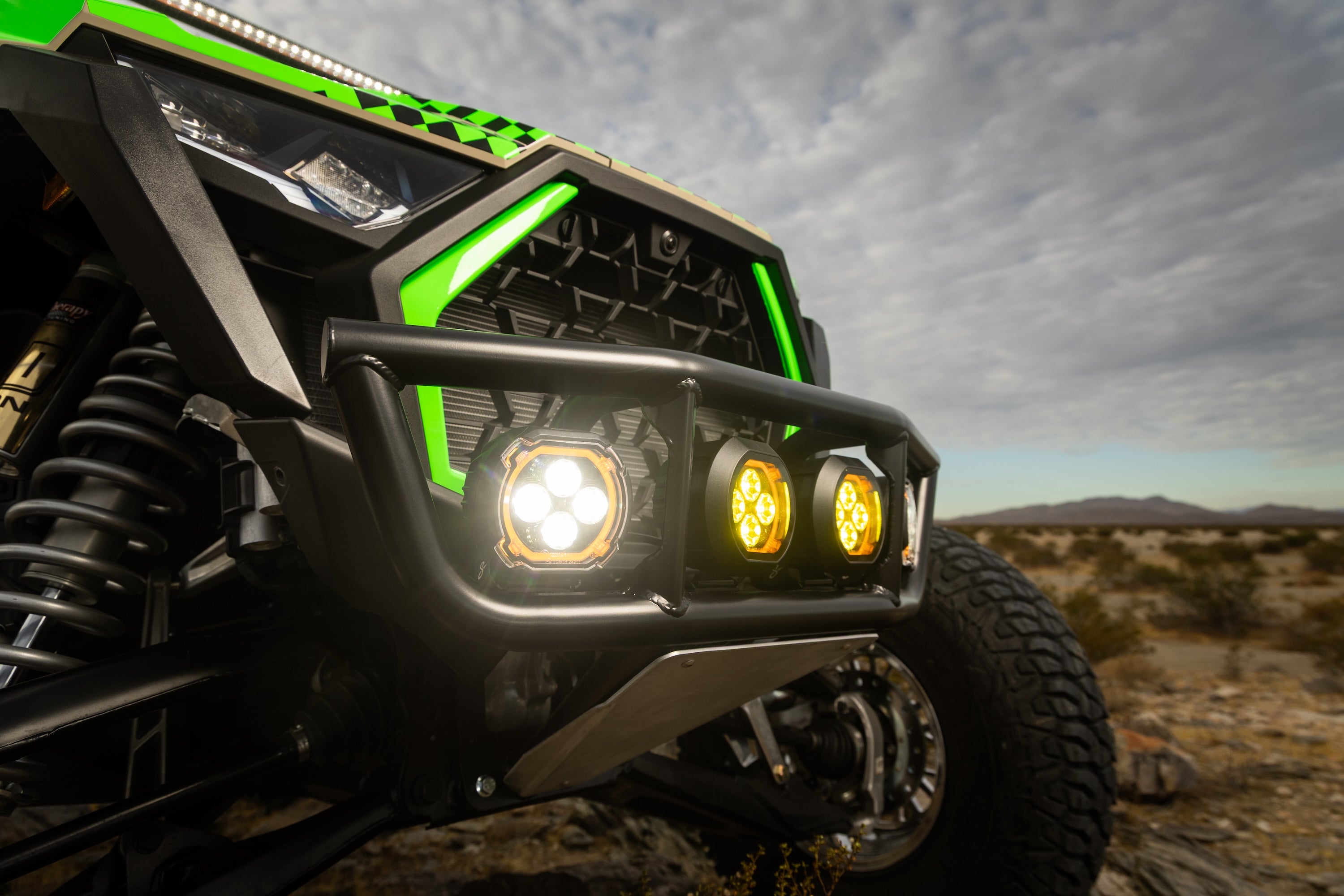 Polaris_RZR_Pro_S_Lifestyle_Outside with light pods