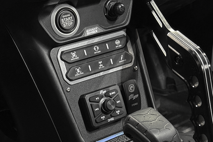 Maverick R Head Unit Mount | UTVS-R-HUMT-RKR